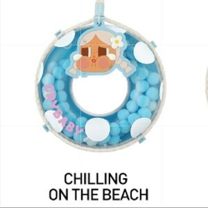 ⛱️☀️🏖️ POP MART CRYBABY VACATION MODE ON SERIES PENDANT BLIND BOX 🏖️☀️🏖️ NWT